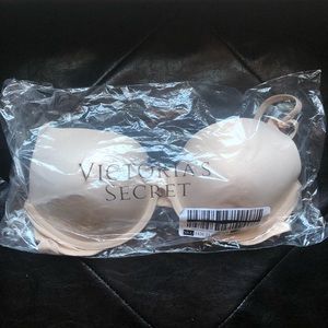 NWT Victoria Secret Bra